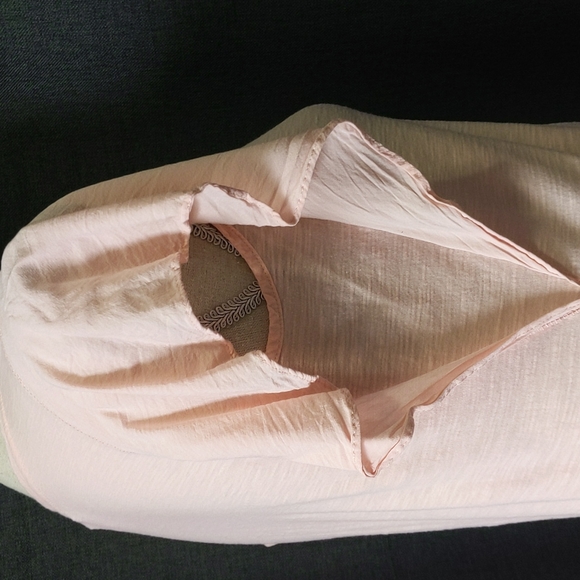 BOGO!! VINCE CAMUTO Ruffle Sleeve Pink Top XS - Picture 5 of 8